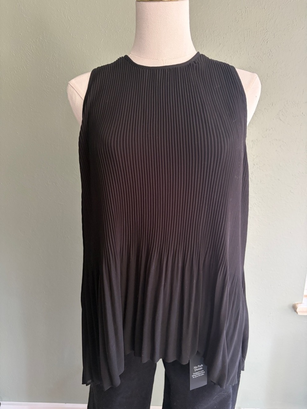 Susina black blouse size small